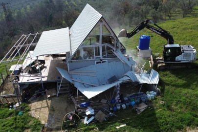 Tarım arazilerindeki tiny house'lar bir bir yıkıldı