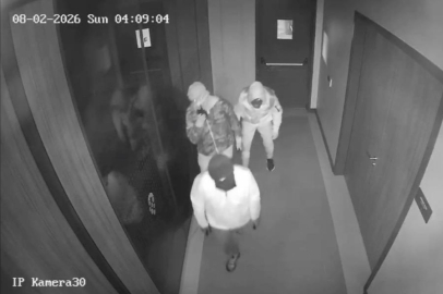 Saruhanlı’daki fabrika soygunu güvenlik kameralarına yansıdı