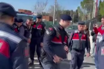 Kadınlar Günü'nde eşini öldüren şahıs adliyeye sevk edildi