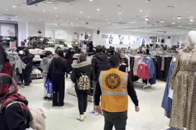 Bursa'da ihtiyaç sahibi 400 çocuğa bayram sevinci