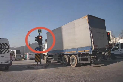 Bursa'da sürücülerin kırmızı ışık ihlali kamerada