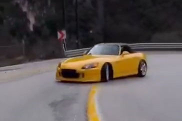 Bursa'da spor arabasıyla dirft atan sürücüye ceza yağdı