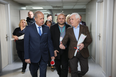 Başkan Bozbey'den sağlık çalışanlarına ziyaret