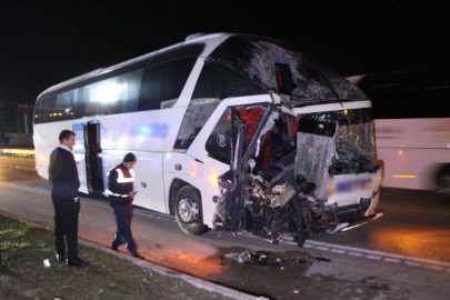 Karayolunda feci kaza: Çok sayıda yaralı var