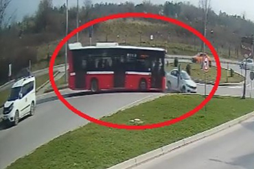 Korkutan kazada 9 kişi yaralandı