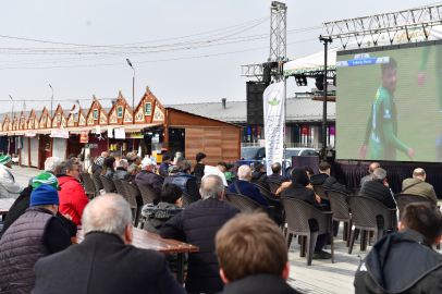 Osmangazi Meydanı’nda Bursaspor coşkusu