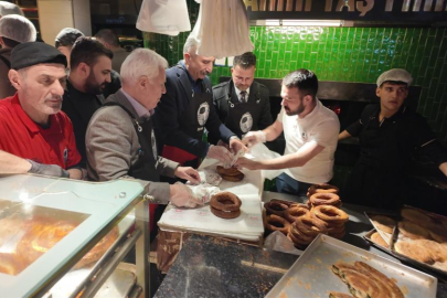 Başkan Bozbey, sahurda vatandaşlarla buluştu