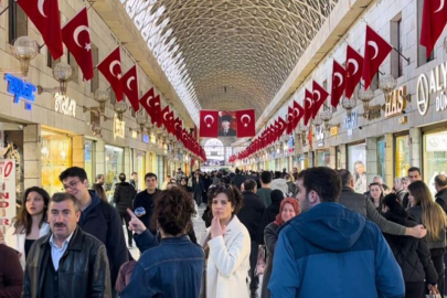 Bursa'da bayram hareketliliği çarşılara yansıdı