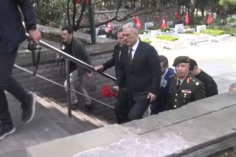 Bursa protokolünden Pınarbaşı Şehitliği'ne anlamlı ziyaret