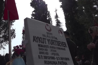 Bursa şehitlerini unutmadı
