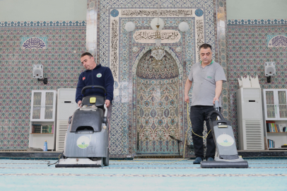 Osmangazi’de camilerde bayram temizliği