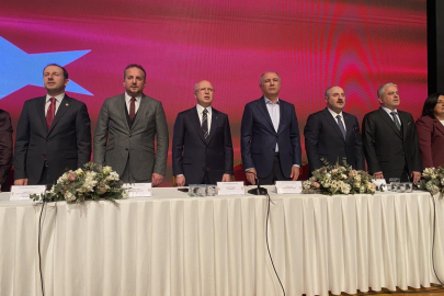 AK Parti Bursa’da bayramlaşma: Teşkilat ve birlik mesajı