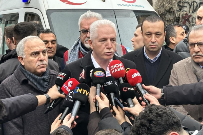 İstanbul Valisi Gül: "9 kişi göçük altında kaldı, 7 kişi hastaneye sevk edildi"