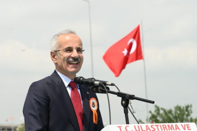 Bayramda otoyol ve köprülerden 12,3 milyon araç geçti