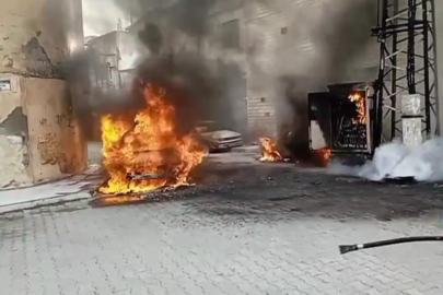 Elektrik panosu alev aldı, 3 araç zarar gördü