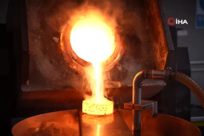 Altın fabrikası talebe yetişmek için fazla mesaide