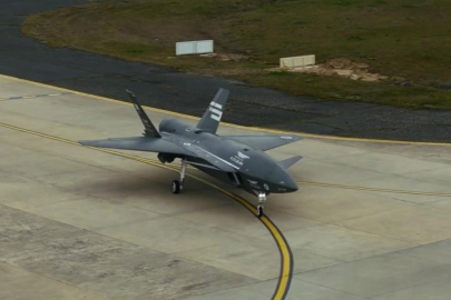 Bayraktar KIZILELMA eğitim uçuşunu başarıyla tamamladı