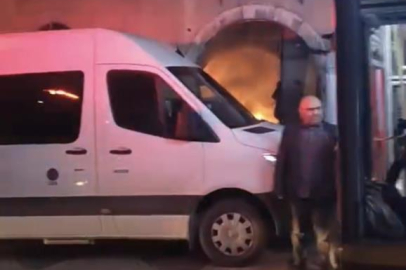 Bursa'da tarihi binada çıkan yangın söndürüldü