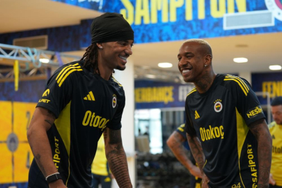 Fenerbahçe, günü çift antrenmanla tamamladı