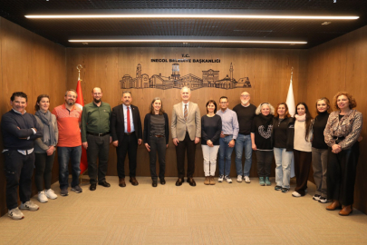 İspanyollardan İnegöl’ün Nöbetçi Kitaphanelerine tam not