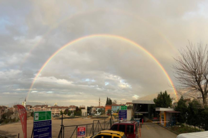 Bursa’da gökkuşağı mest etti