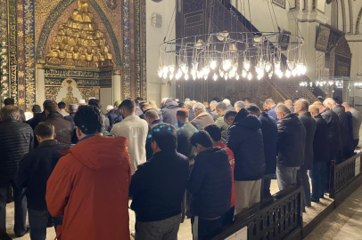 Bursa'da Muhsin Yazıcıoğlu için Ulucami'de mevlid okutuldu