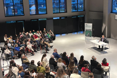 İznik Gölü’nün tarihi Pancar Deposu’nda konuşuldu