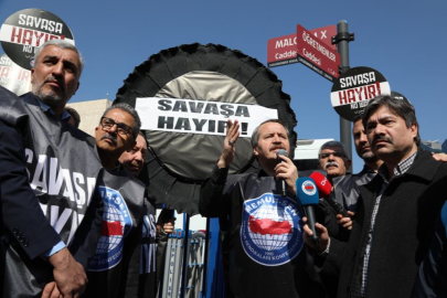 Memur-Sen'den siyah çelenkli protesto