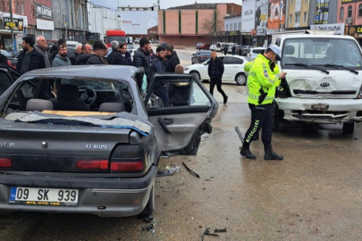 Bursa'da feci kaza: 4’ü çocuk 9 kişi yaralandı