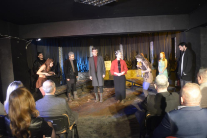 Bursa Uludağ Üniversitesi Güzel Sanatlar Fakültesi'nde tiyatro günü