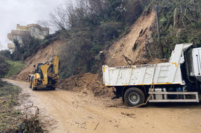 Bursa'da toprak kayması: Evinde mahsur kaldı
