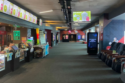 AVM'den 18 yaş altına yasak kararı