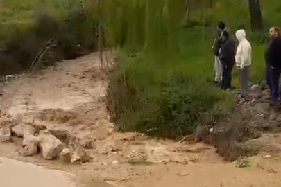 Kuraklığın ardından gelen sağanak İznik'i vurdu