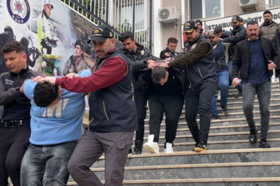 Mezarlıktaki silahlı çatışmanın 6 şüphelisi adliyeye sevk edildi