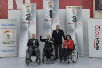 Bursa'nın gururu Aysel Özgan'dan altın madalya