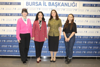 Anahtar Parti’den  Dikkat Çeken Proje: 'Kadın Kürsüsü'