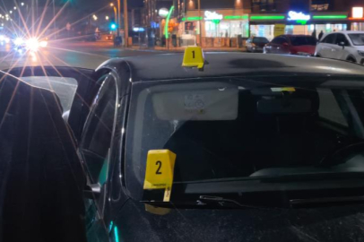 Bursa'da seyir halindeki otomobile yorgun mermi şoku