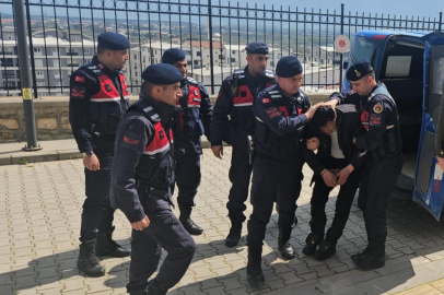 Bursa’da baba ve oğlunu öldüren zanlı adliyeye sevk edildi