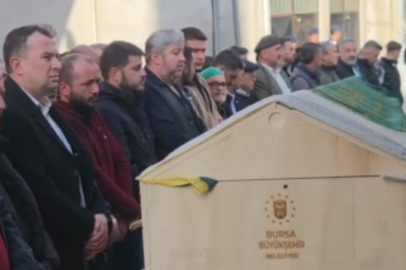 Bursa'da silahlı saldırıda ölen baba ve oğlu toprağa verildi