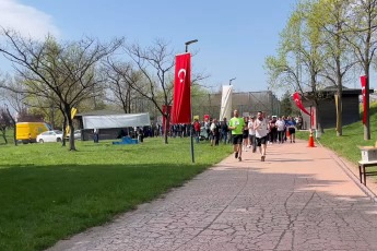 Bursa'da postacıların nefes kesen yarışı