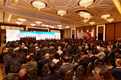 Erdemir, Bursa'da sektörle bir araya geldi