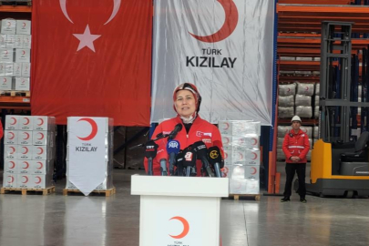 Kızılay'dan İran'a 48 tonluk insani yardım
