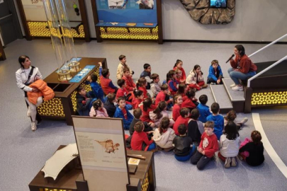 Bursa’da Öğrenciler GUHEM’de uzayın derinliklerine yolculuk yaptı