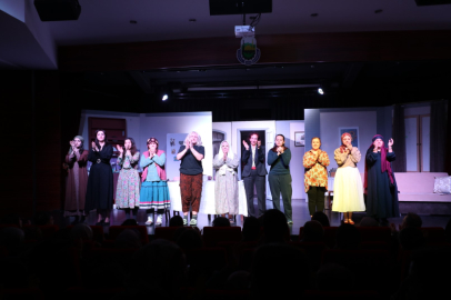 İnegöl'de Kadın Sığınağı sezon finalini yaptı