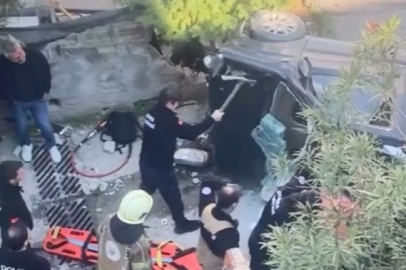 Bursa'da kaza yapan araç merdivenlerden yuvarlandı