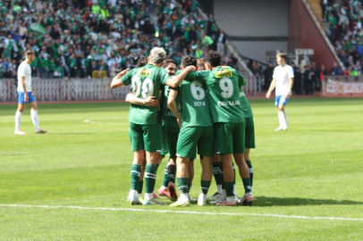 Bursaspor 3 puanı tek golle kazandı