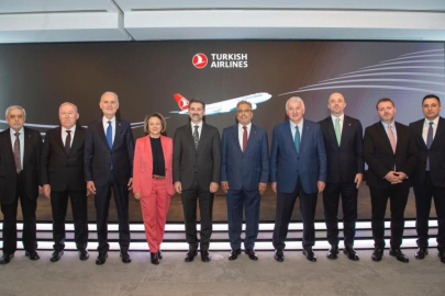 Türk Hava Yolları'nda bayrak değişimi