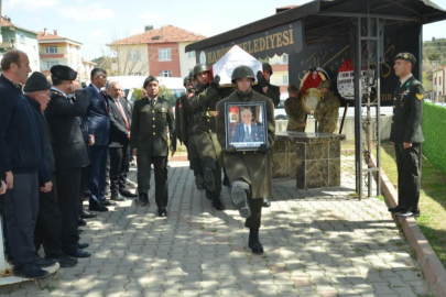Kıbrıs gazisi, askeri törenle son yolculuğuna uğurlandı