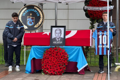 Atay Aktuğ için tören düzenlendi