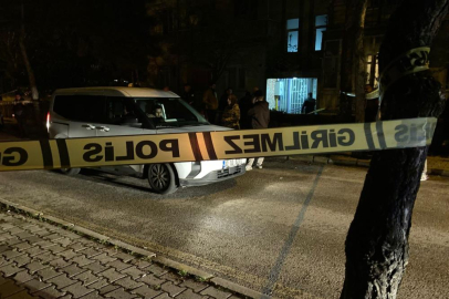 Tartıştığı akrabasını silahla yaralayıp intihar etti